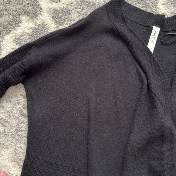 Lululemon Black Sweater - Picture 3 of 10